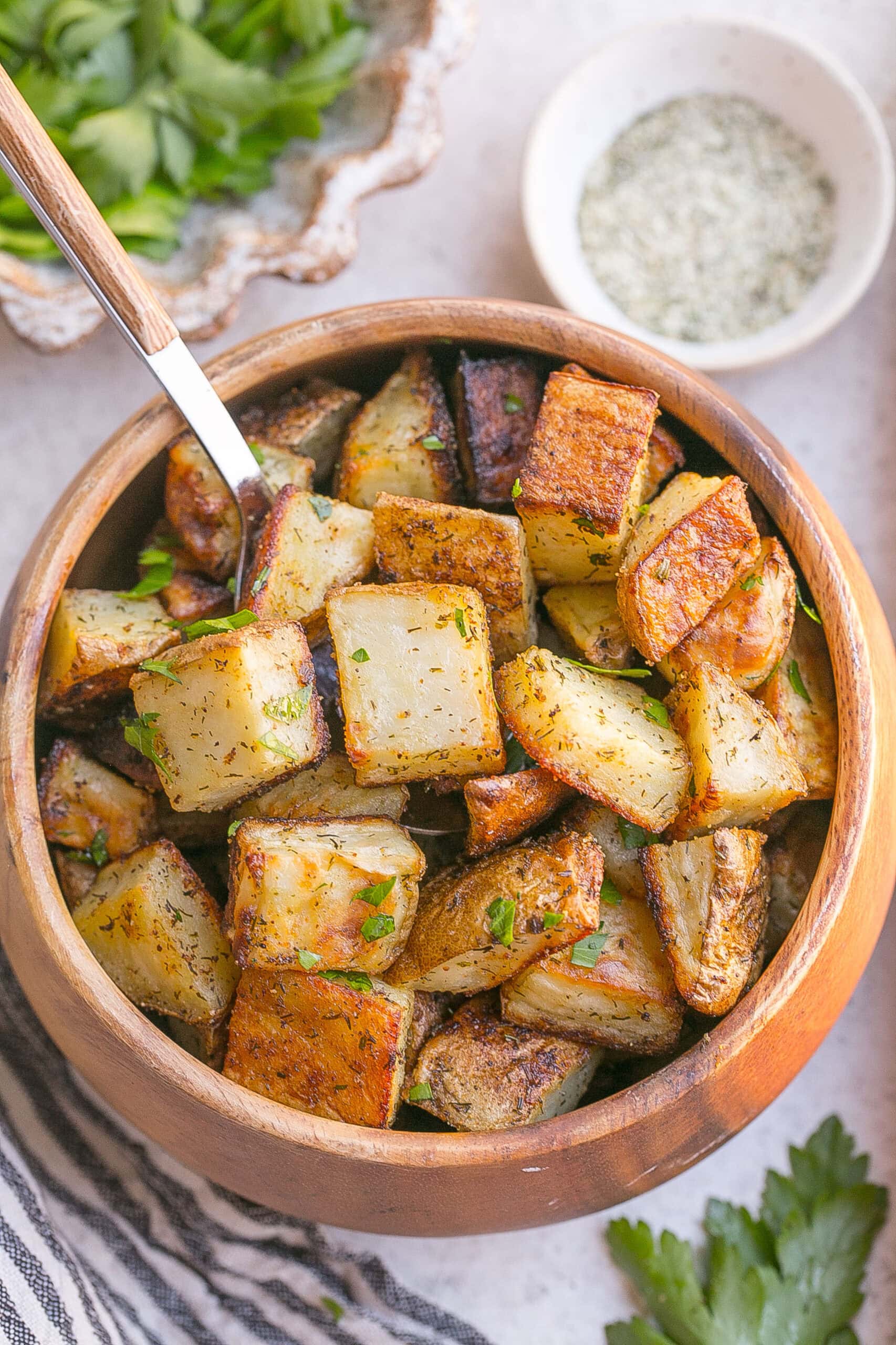 Effortless Ranch Roasted Potatoes: Perfect Side Dish Guide